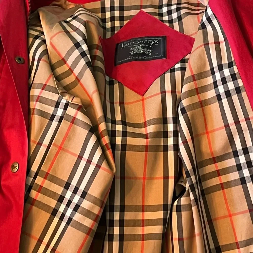 Burberry's of London Vintage Red Trench Coat Nova Check Cuffs Medium - Spring - Picture 4 of 12
